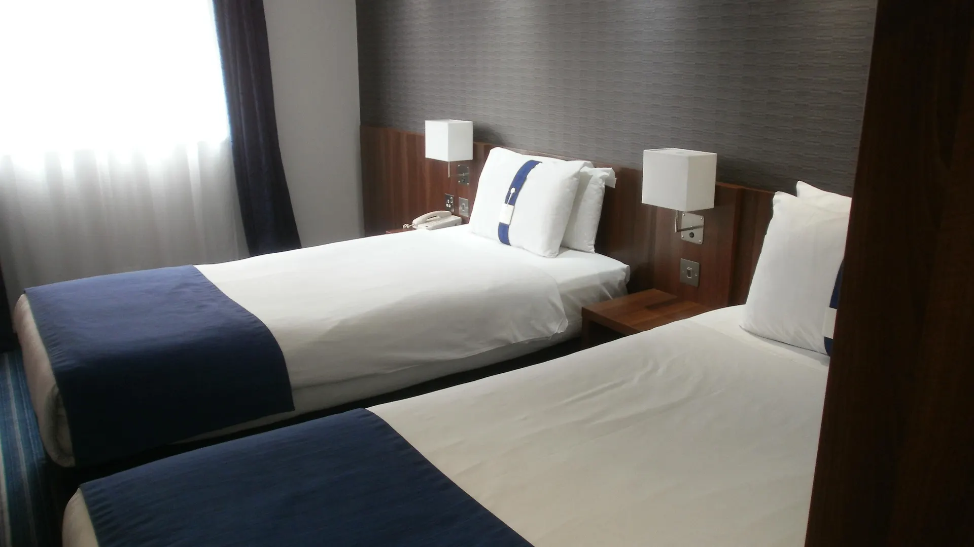 Holiday Inn Express London City, An Ihg Hotel 3*,
